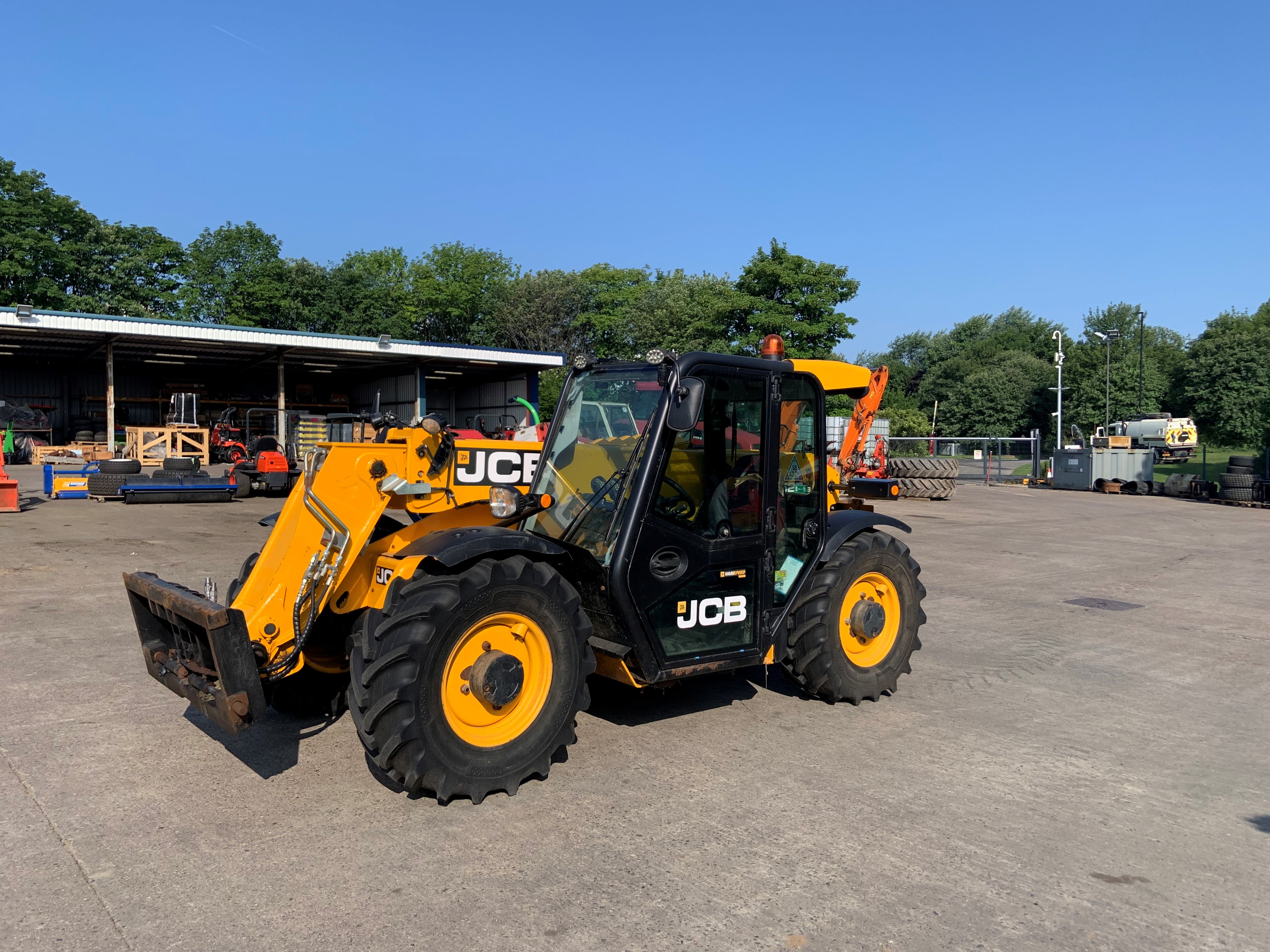 JCB 527-58