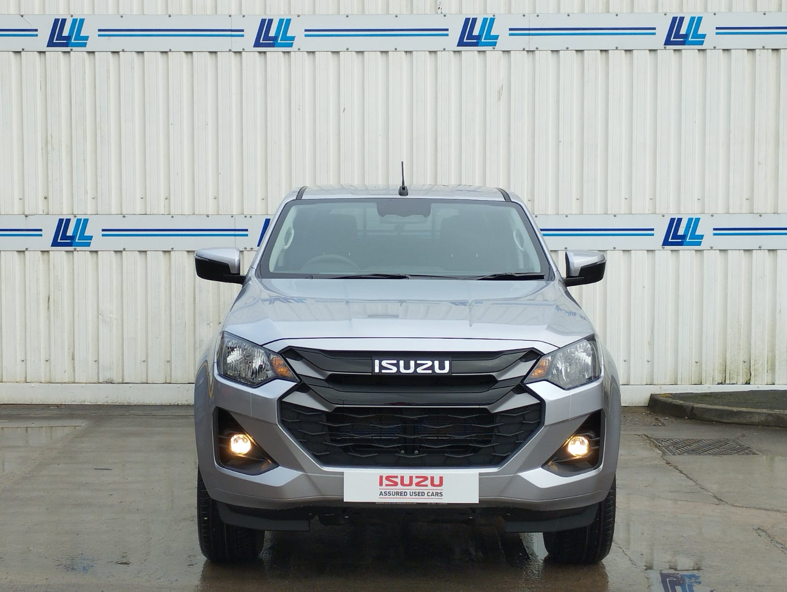 2025 Isuzu DL20