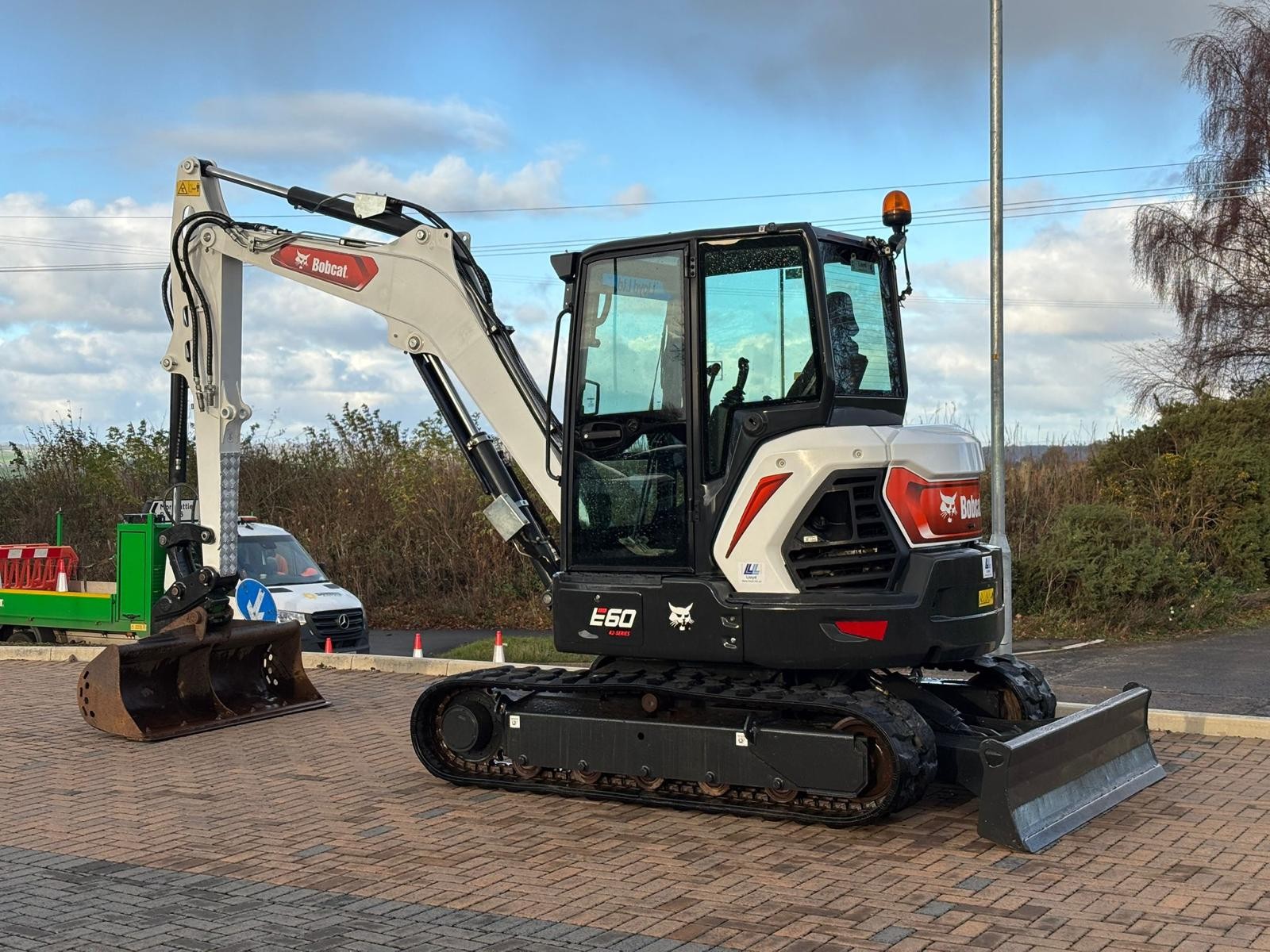 Bobcat E60