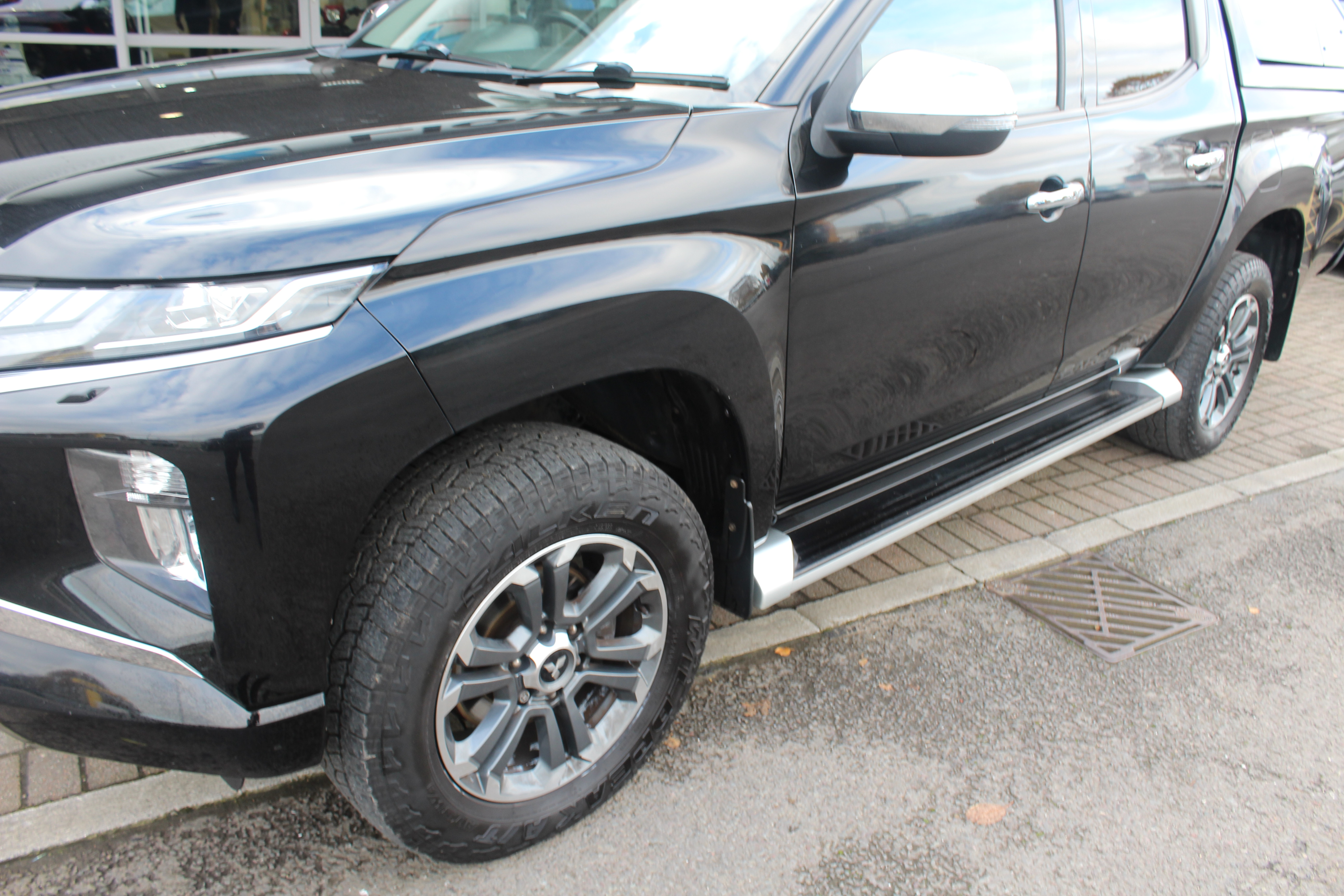 Mitsubishi L200 Barbarian