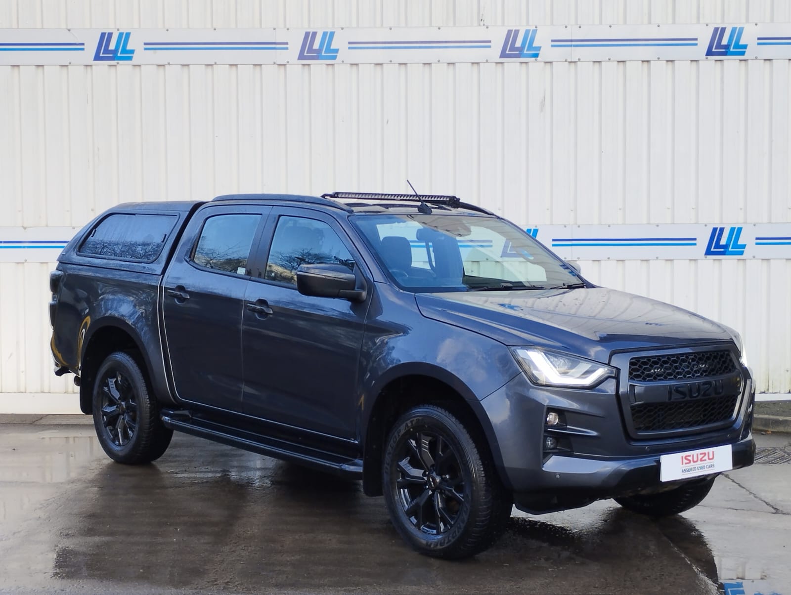 2023 Isuzu Vcross