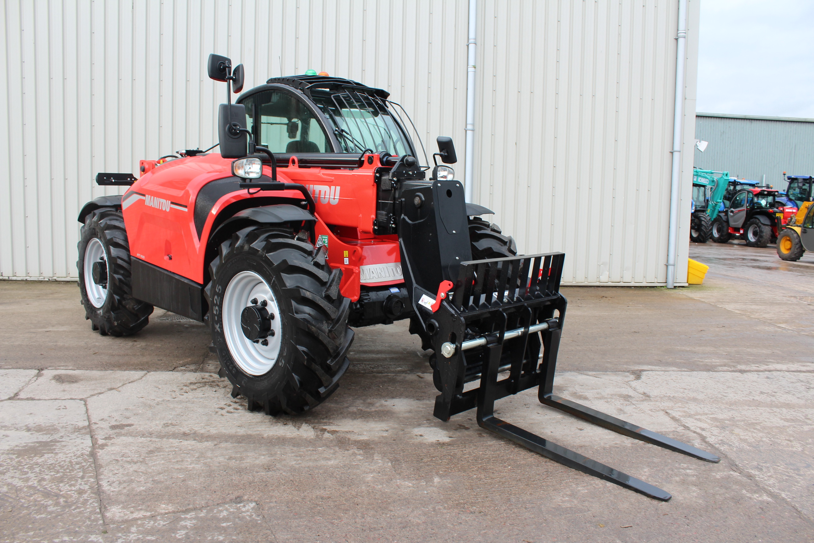 Manitou  MT935