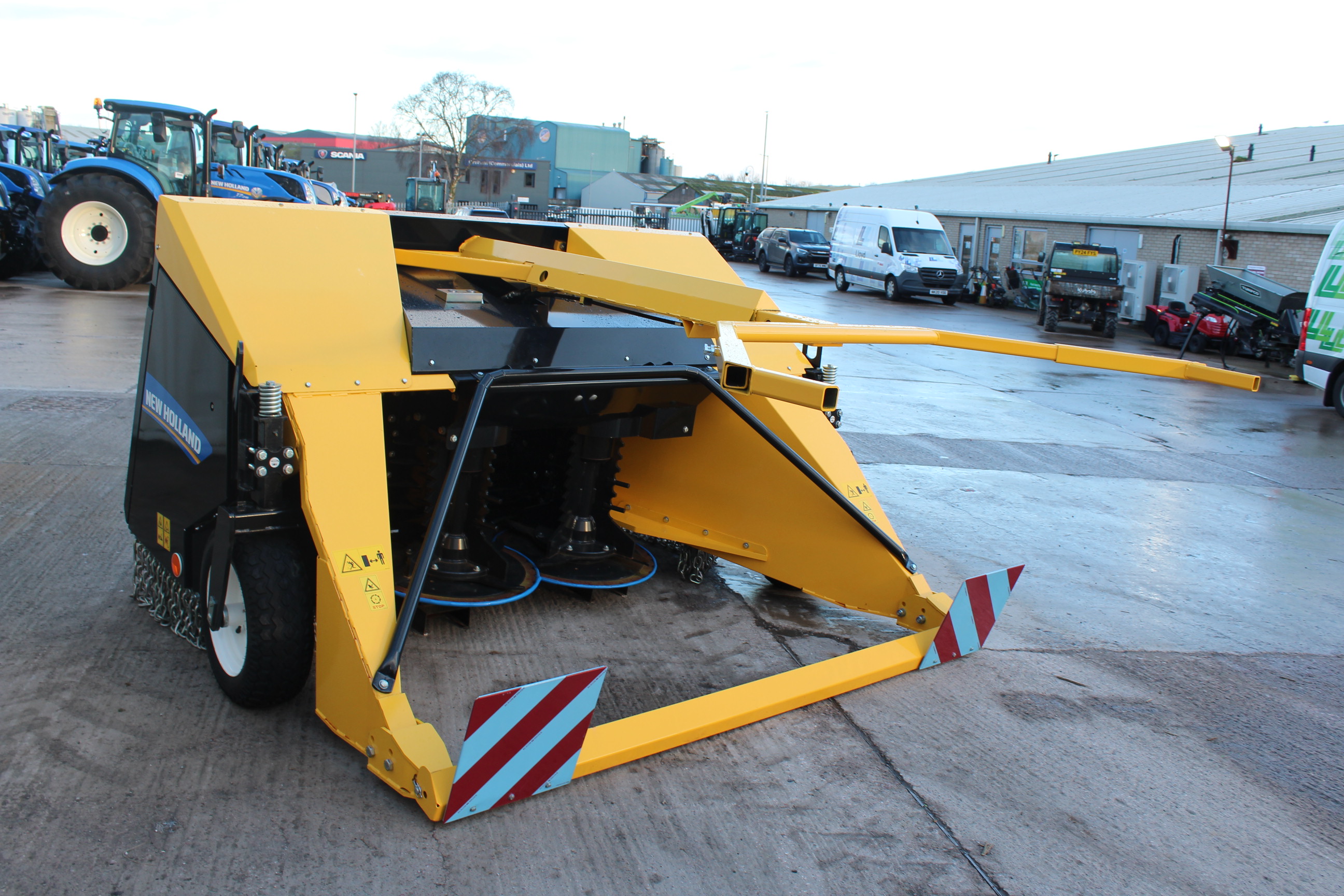 New Holland 130FB Header