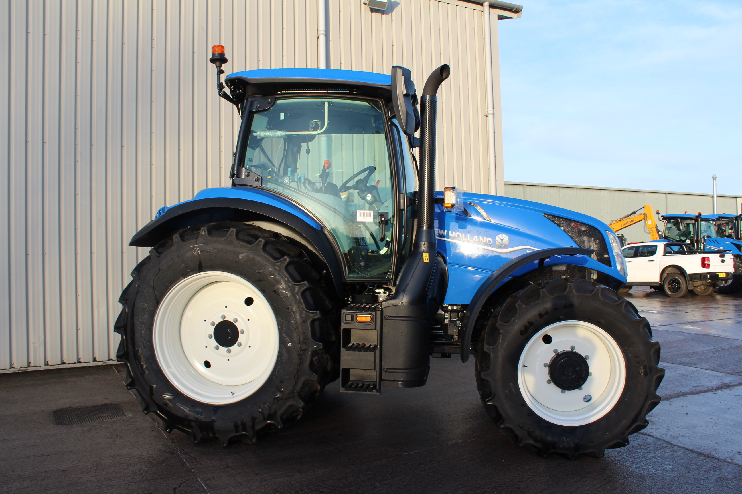 New Holland  T6.145