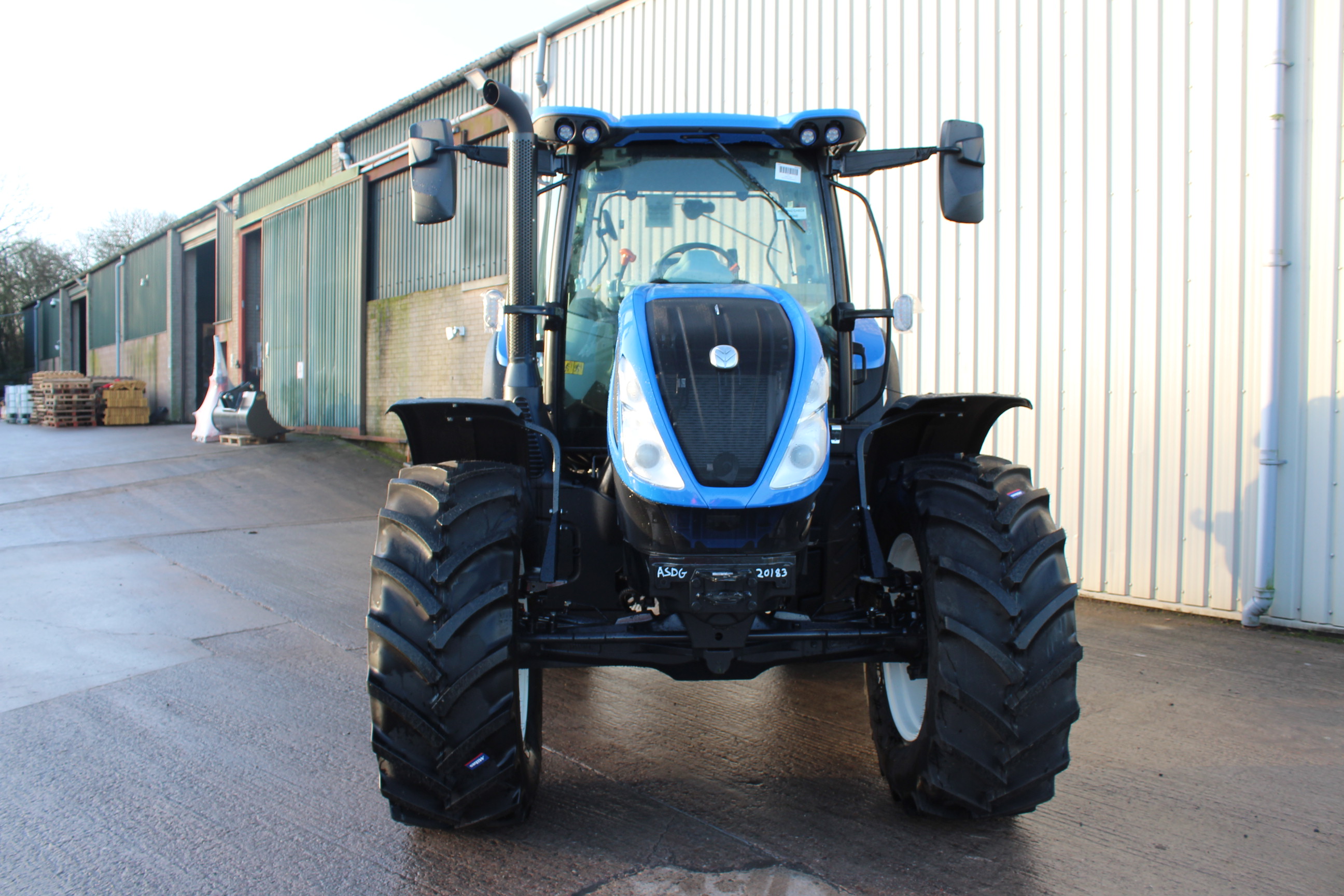 New Holland  T6.145