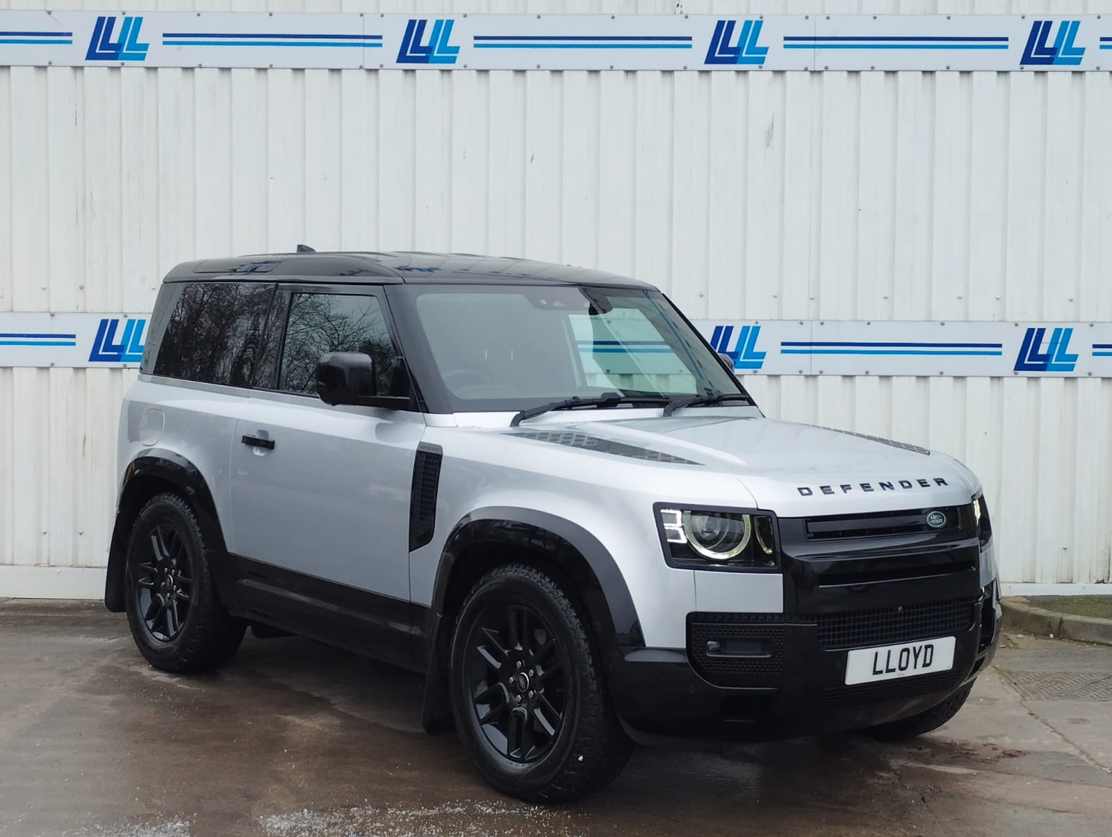 2023 Land Rover Defender