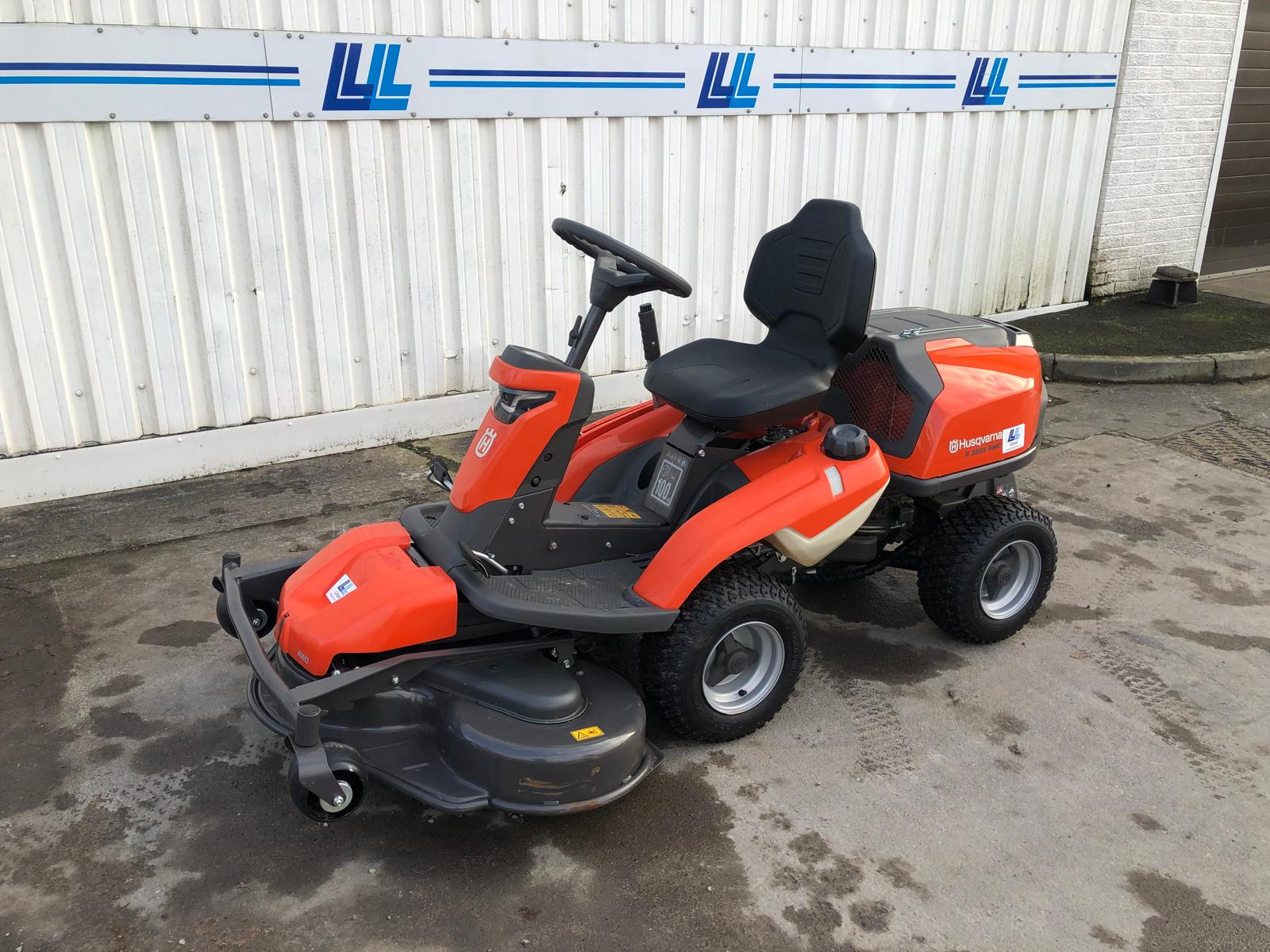 2023 Husqvarna R320xawd