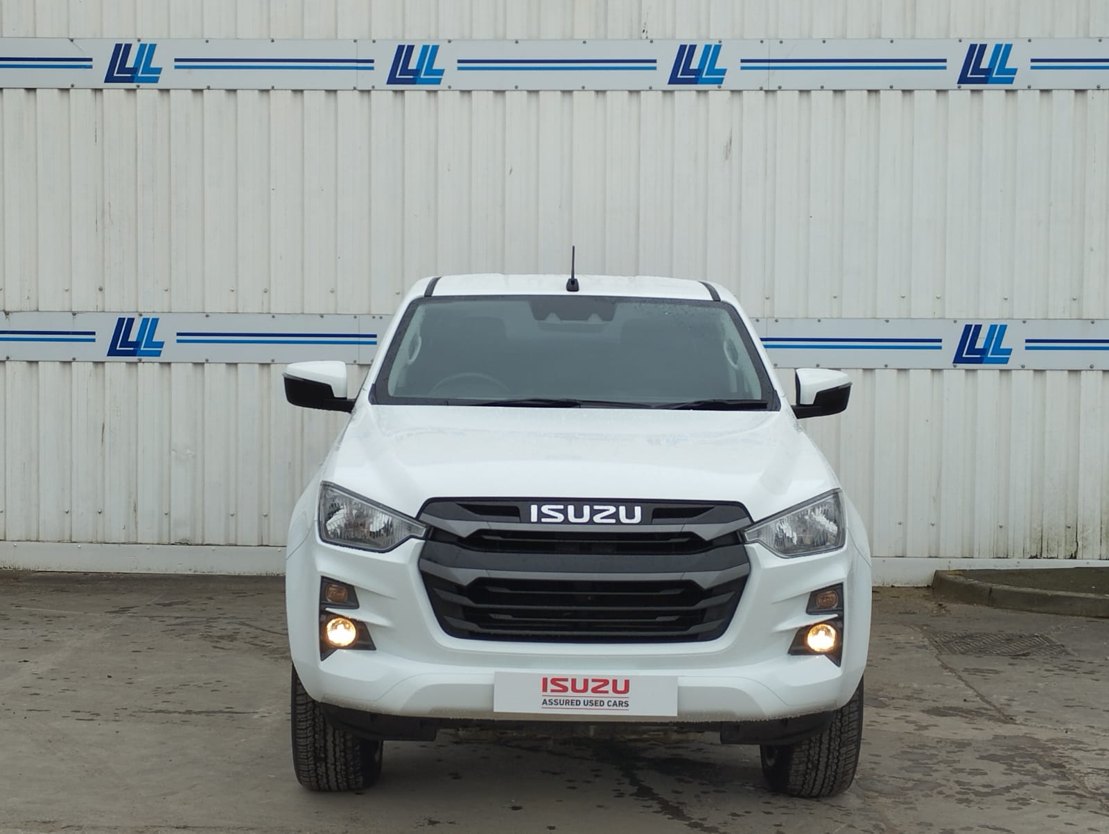 2023 Isuzu DL20